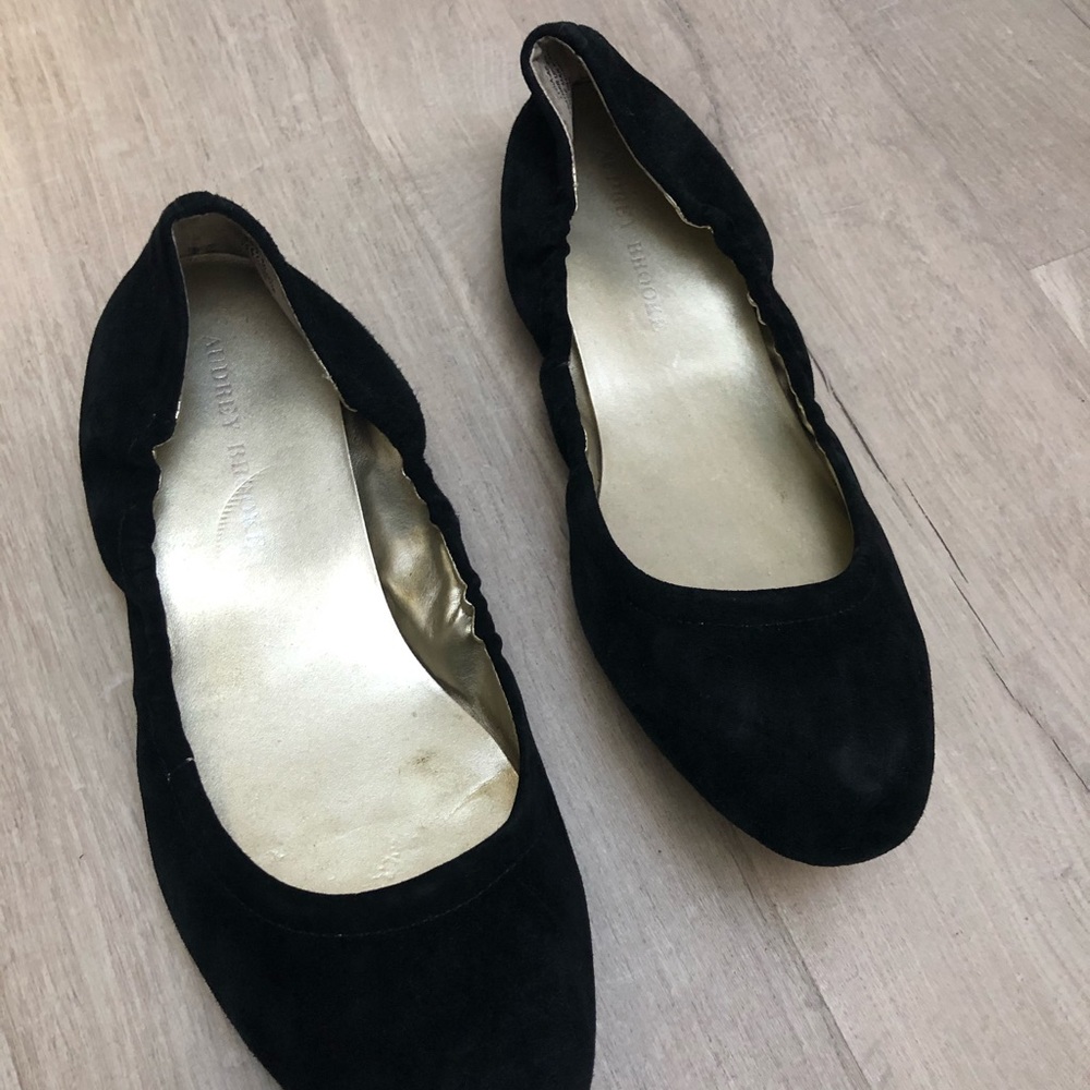 Audrey Brooke Black Flats Women’s Size 10